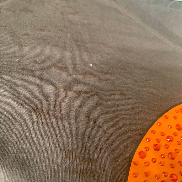 CLEVELAND BROWNS VS PINK TEE - Picture 4 of 6